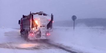 189 единиц техники и 1520 тонн реагентов: как Ульяновская область борется с метелью