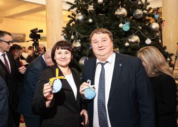 Мэр Ульяновска подарит школьнице спортивный костюм на акции «Ёлка желаний»