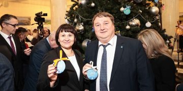 Мэр Ульяновска подарит школьнице спортивный костюм на акции «Ёлка желаний»