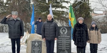 В Сурском появился мемориал сотрудникам правопорядка