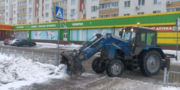 270 тонн песка за сутки высыпали на дороги Ульяновска