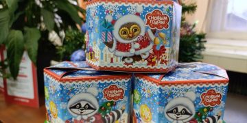 11 тысяч подарков и «Ёлку желаний» приготовили власти Ульяновска детям к Новому году