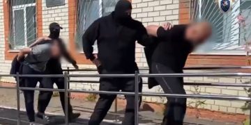 Четверых вымогателей осудили за жестокое избиение бизнесмена пятилетней давности в Новоульяновске