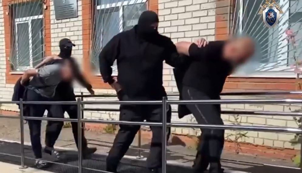 Четверых вымогателей осудили за жестокое избиение бизнесмена пятилетней давности в Новоульяновске