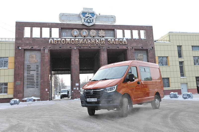 Студенты ульяновского политеха переделают подаренный ГАЗом «Соболь» в беспилотник