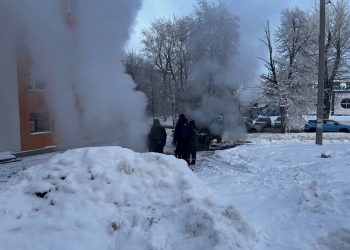В центре Ульяновска произошла авария на теплотрассе утром 25 января