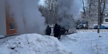 В центре Ульяновска произошла авария на теплотрассе утром 25 января