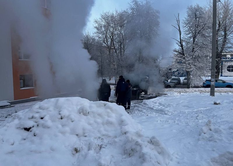 В центре Ульяновска произошла авария на теплотрассе утром 25 января, 21 МКД — без отопления