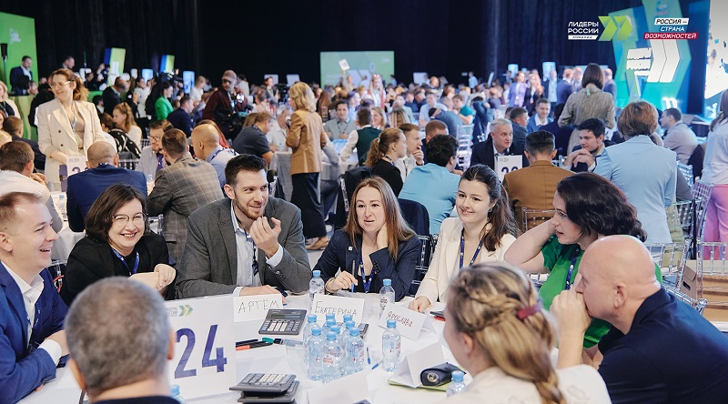 Более 370 ульяновских управленцев вышли на старт конкурса «Лидеры России»