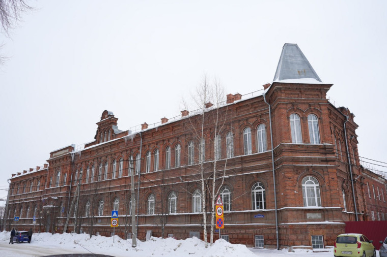 Здание училища графа Орлова-Давыдова и дом священника Остроумова взяты под охрану в Ульяновске