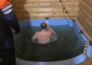 Более тысячи жителей Ульяновска приняли участие в крещенских купаниях