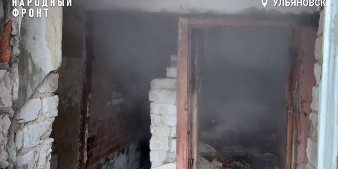 В ульяновском доме на Пушкарёва, 14 подвал превратился в парилку, несмотря на отчёты УК