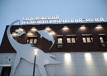 Губернатор Алексей Русских оценил ход работ в новом здании Ундоровского палеонтологического музея