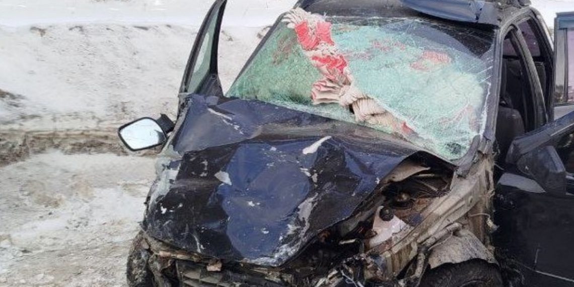 Два водителя госпитализированы после лобового столкновения в Димитровграде