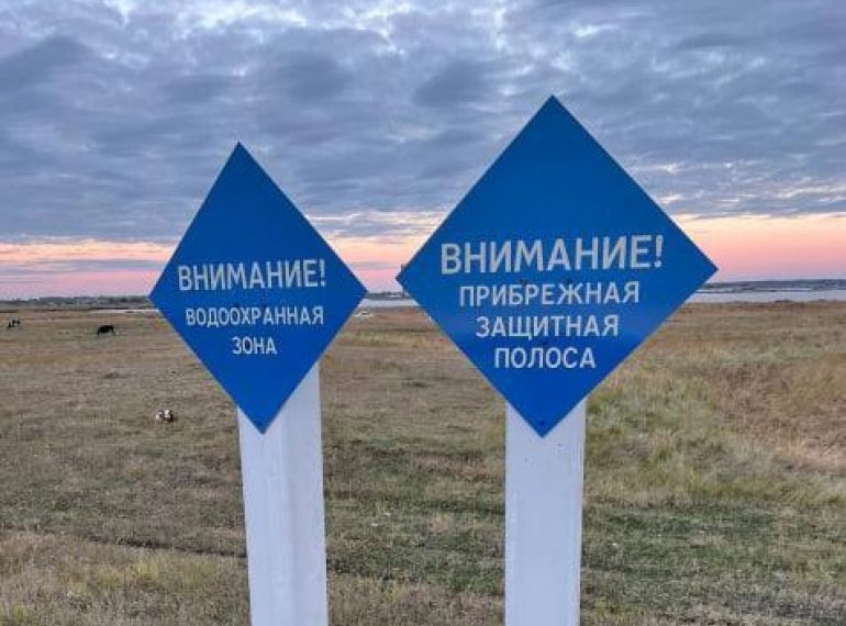 После долгих судов и штрафов в Ульяновской области заменили испорченные знаки на реках