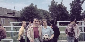 Губернатор Алексей Русских поздравил студентов, вспомнив работу «на картошке»