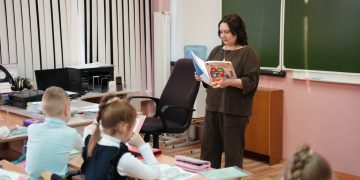 Десять ульяновских педагогов приедут в сельские школы по программе «Земский учитель» в 2026 году