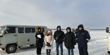 Четыре рыбака заплатят штраф за опасную рыбалку на тонком льду у дамбы в Ульяновске