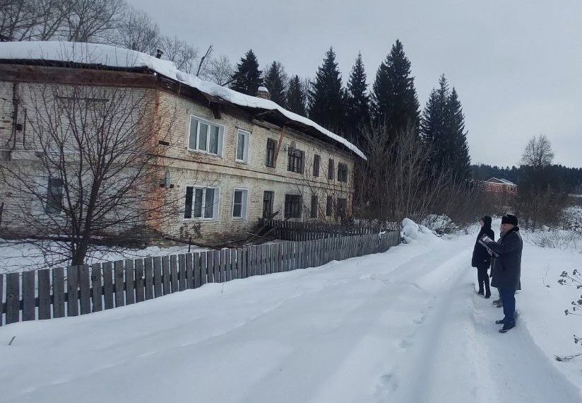 После обрушения кровли в Барышском районе начата прокурорская проверка