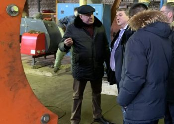 Мэр Болдакин проверил ремонт котла на «Патронном заводе»