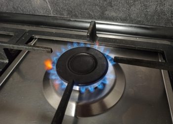 В Ульяновске на проспекте Гая из-за забытой на плите еды пострадал мужчина