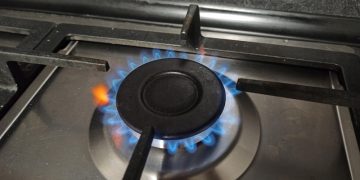 В Ульяновске на проспекте Гая из-за забытой на плите еды пострадал мужчина