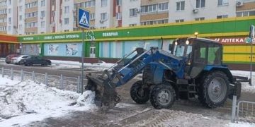 В Ульяновске расчистили опасный тротуар после жалобы инвалида