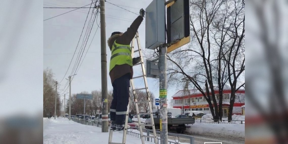 На перекрёстке Рябикова и Отрадной в Ульяновске изменился режим работы светофора