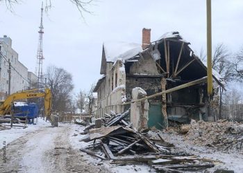 В ЗСО потребовали ускорить переселение ульяновцев из ветхого жилья