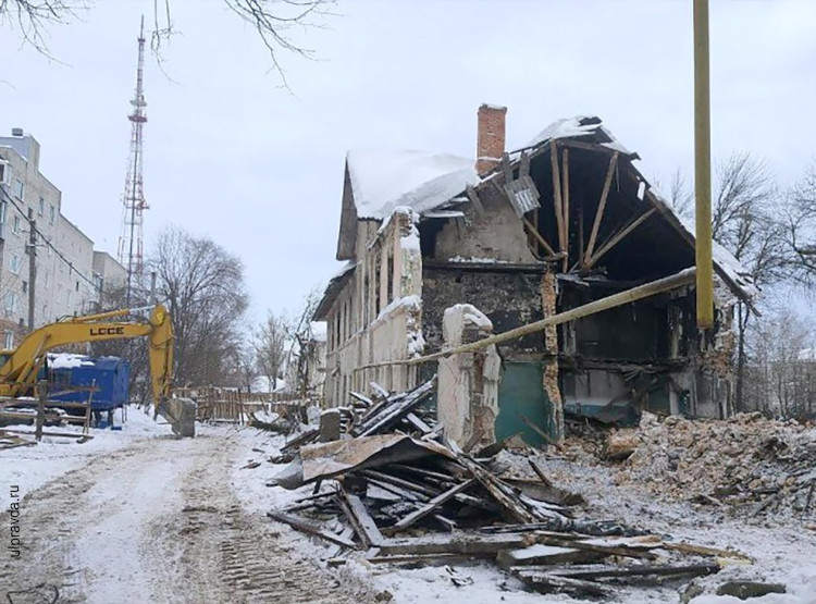 В ЗСО потребовали ускорить переселение ульяновцев из ветхого жилья