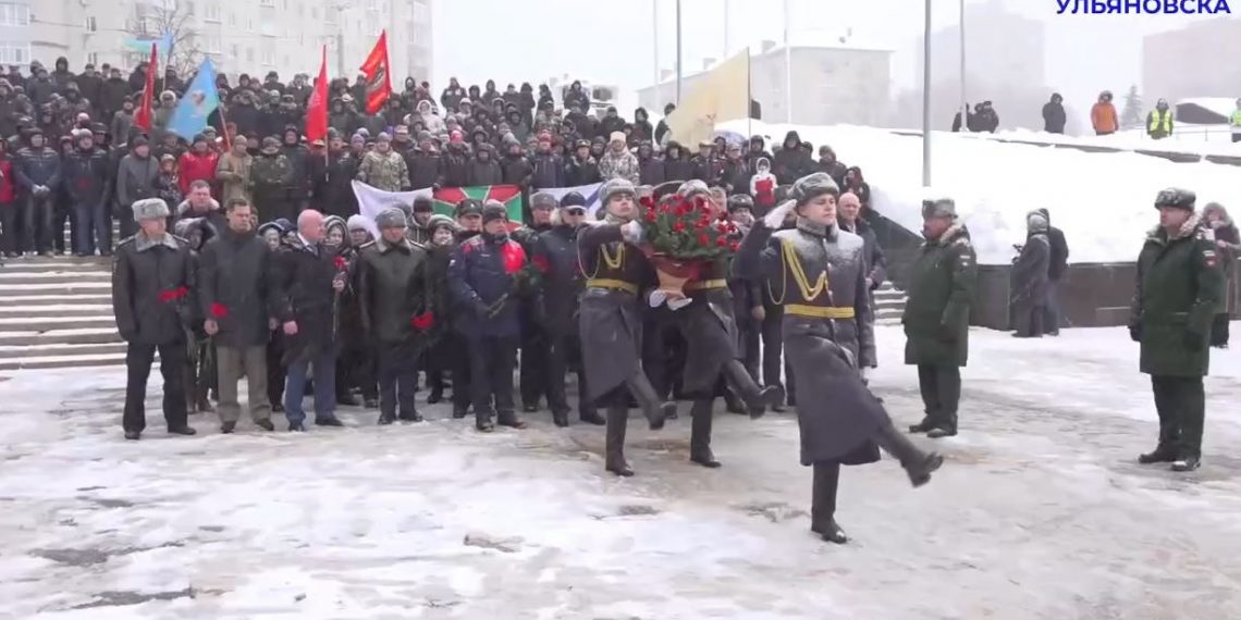 В Ульяновске почтили память павших в Афганистане земляков