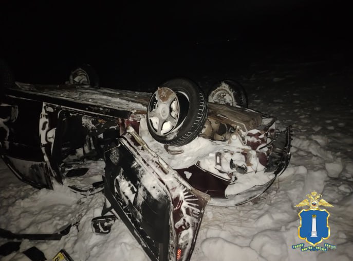 «Приора» с молодым водителем без прав перевернулась на трассе в Ульяновской области