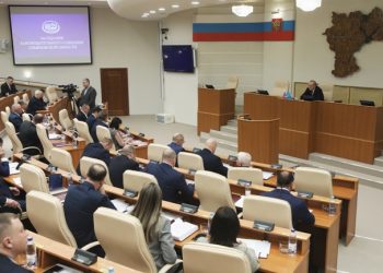 Утверждены поправки в бюджет Ульяновской области: деньги пойдут на больницы, дороги и школы