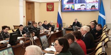 Русских провел заседание комиссии по ЧС из-за снегопадов: главные поручения