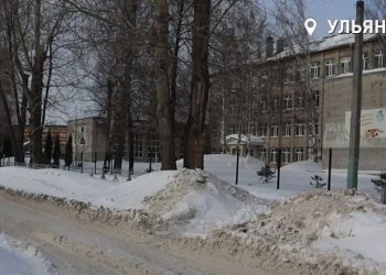 Единственная дорога к ульяновской школе №28 стала непролазной