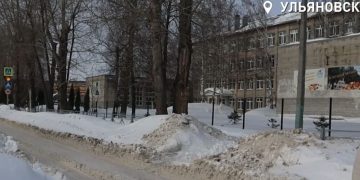 Единственная дорога к ульяновской школе №28 стала непролазной