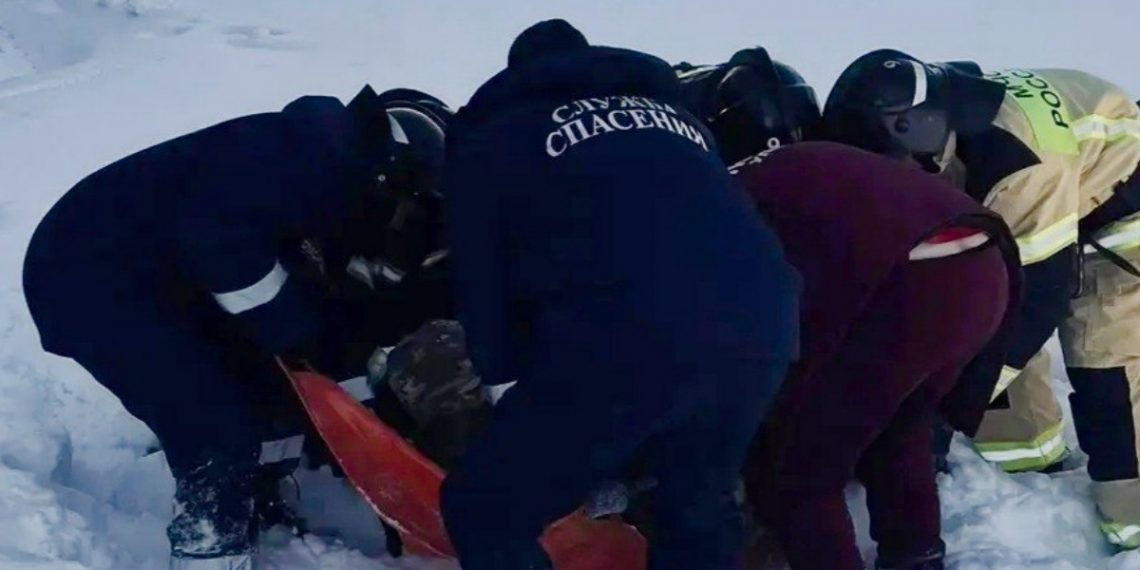 В Ульяновске мужчина выпал с четвертого этажа: его спасли и передали медикам