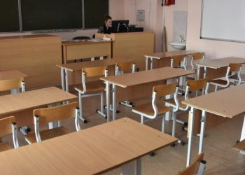 31 класс и 12 школ: учащихся Ульяновской области отправляют на удалёнку из-за ОРВИ