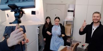 Первый канал запечатлел в Ульяновске мастеров по камню и шоколаду