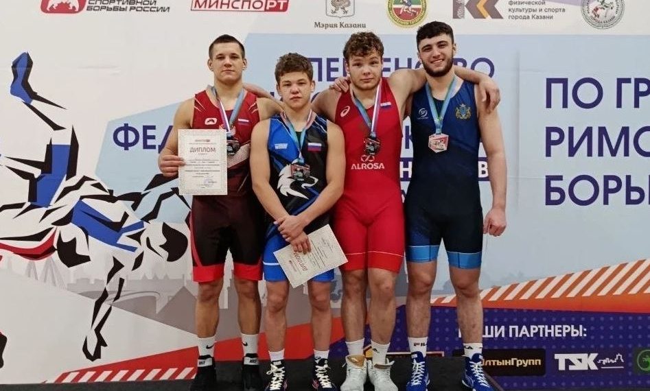 Ульяновские борцы взяли четыре «бронзы» на Первенстве ПФО
