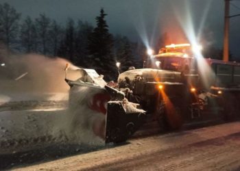 За сутки на тротуары и дороги Ульяновска высыпали 370 тонн противогололёдной смеси