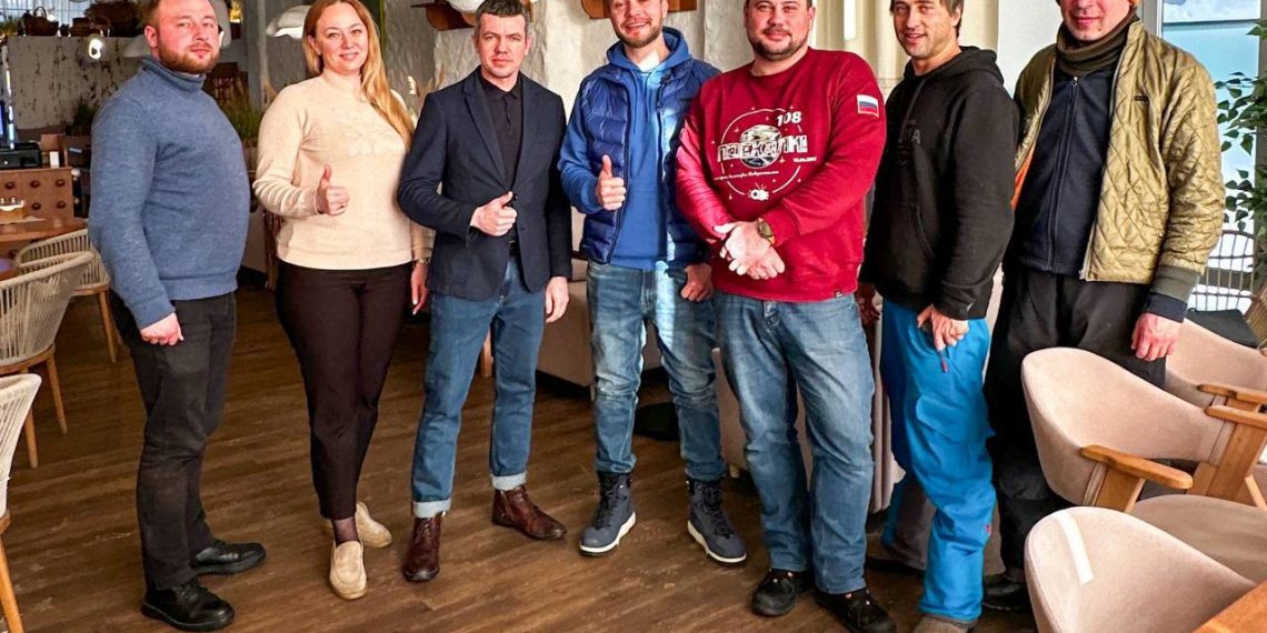 Художница, пишущая ногами, и заводчица ежей: в Ульяновске снимают «Жизнь своих»