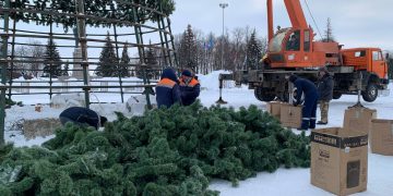Главная ёлка Ульяновска отправляется на покой