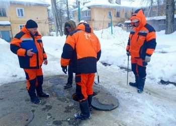 Тепловые камеры на Московском шоссе и Полбина в Ульяновске затопило водой и нечистотами