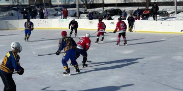 В Ульяновске закрываются 40 хоккейных кортов