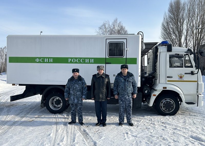 В ульяновском УФСИН получили новый спецавтомобиль КамАЗ для конвоирования