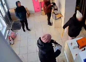 Жительницу Ульяновска задержали за избиение скалкой сотрудницу ПВЗ маркетплейса