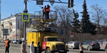 На месте обрыва контактной сети в Ульяновске заменили 40 метров кабеля