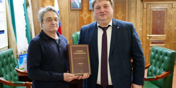 Мэр Болдакин встретился с летописцем Ульяновска Ильиным