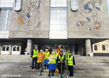 С улиц Ульяновска вывезли 250 кубов мусора в ходе первой санитарной пятницы